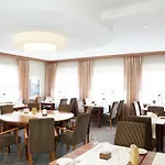 Huenerbein's Posthotel In Bissendorf Otel