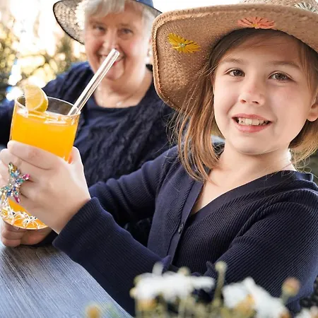 Otel Huenerbein's Posthotel Schledehausen