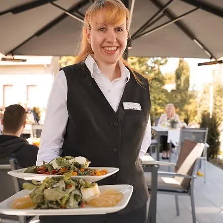 Huenerbein's Posthotel Otel