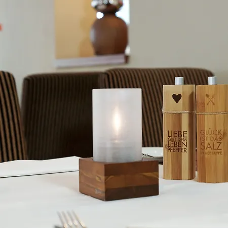 Huenerbein's Posthotel 3*