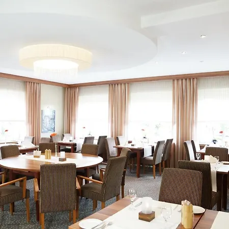 Huenerbein's Posthotel Otel