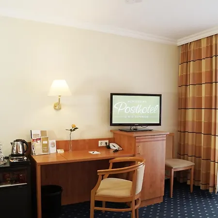 Huenerbein's Posthotel ホテル 3*
