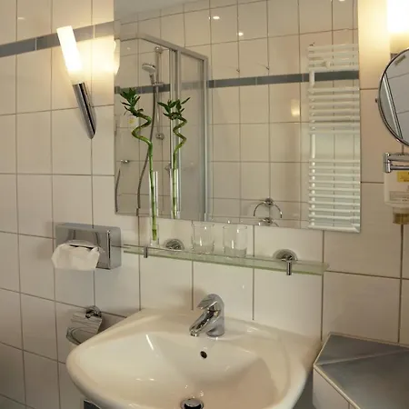 Otel Huenerbein's Posthotel Schledehausen