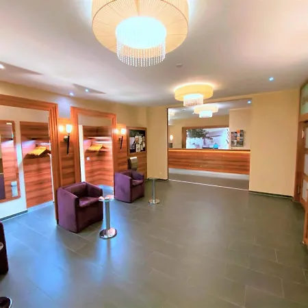 Huenerbein's Posthotel 3*