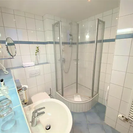 Huenerbein's Posthotel Otel 3*