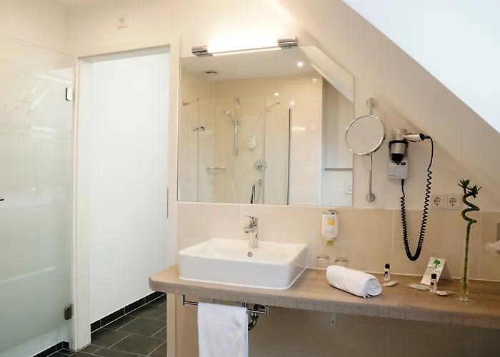 호텔 Huenerbein's Posthotel 3*