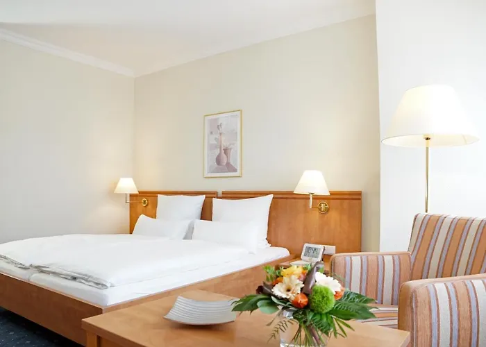 호텔 Huenerbein's Posthotel 3*